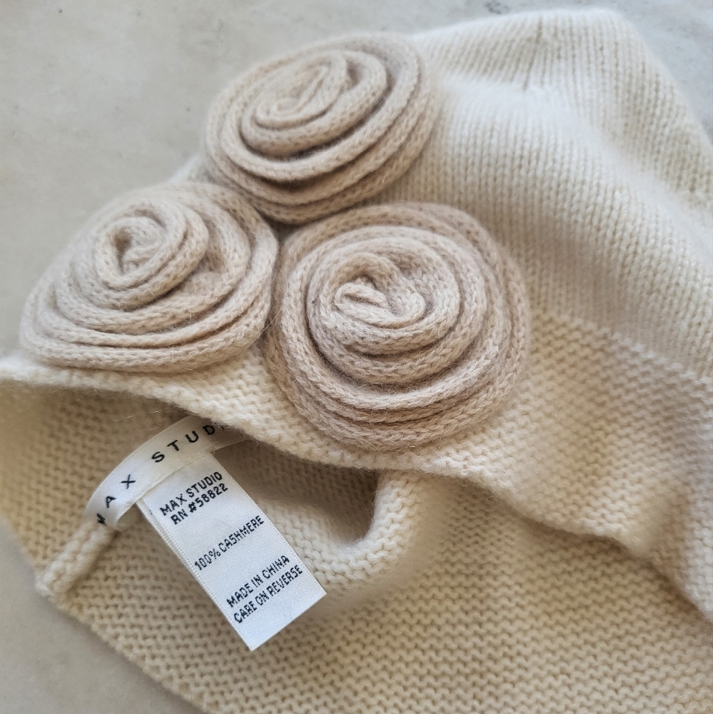 Max Studio 100% Cream Cashmere Rosette Beanie